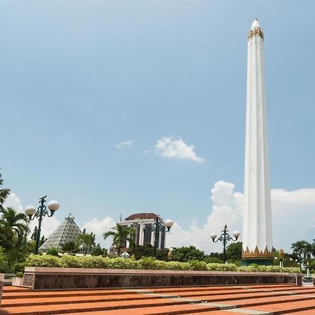 Hotel Sulawesi Gorontalo Surabaya Exteriör bild